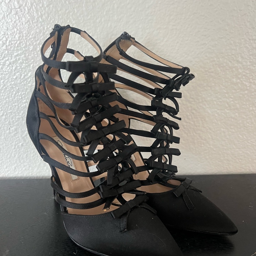 Oscar de la Renta Satin Black Strappy Heels